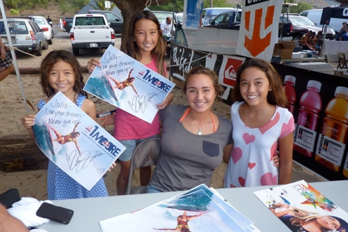 Carissa & my girls-Makaha-Nov.'11.jpg